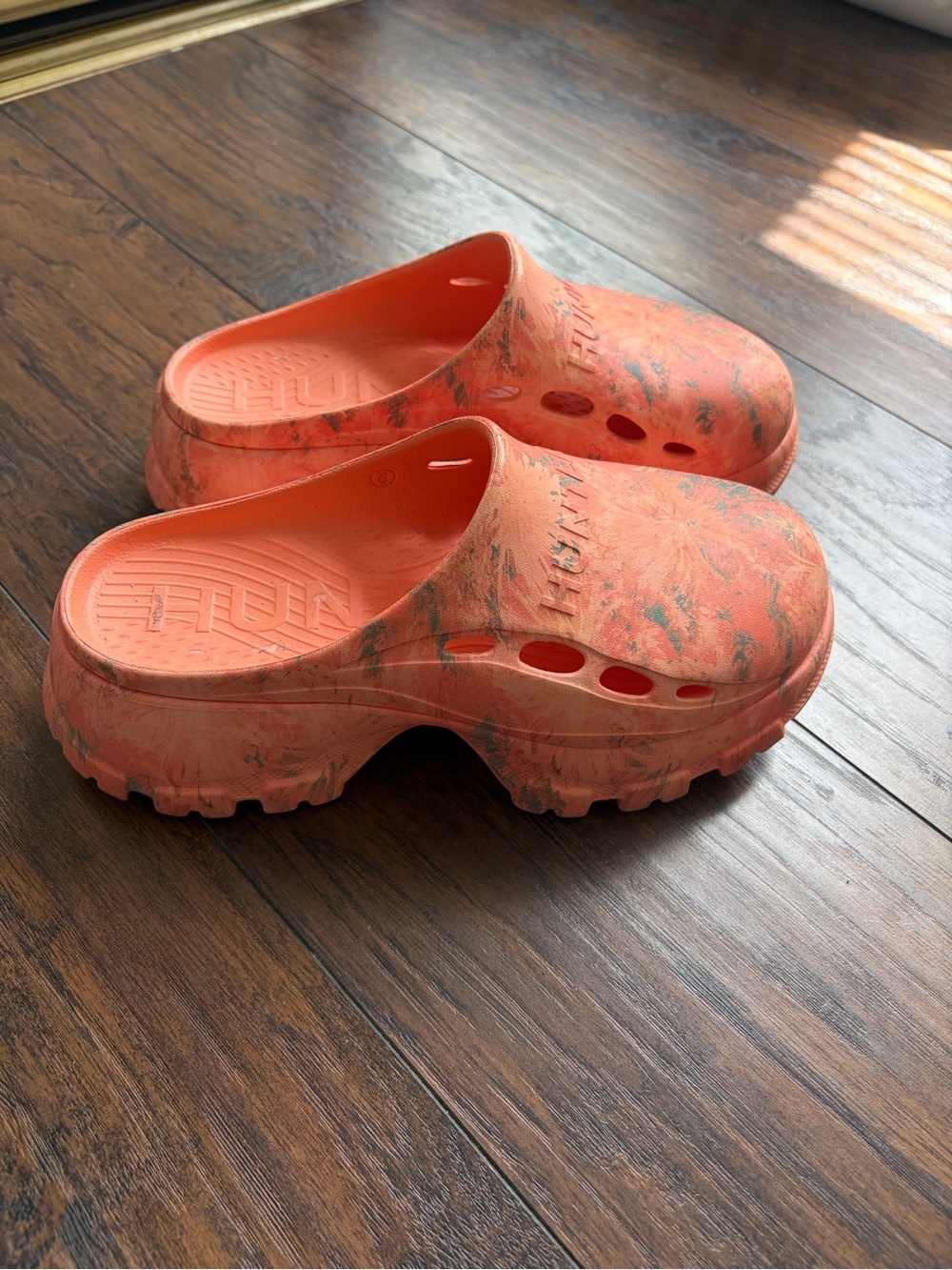 Hunter Bryce Platform Mule